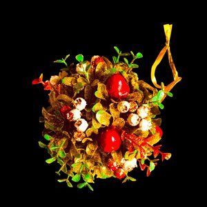 Mistletoe “Kissing Ball” Handmade Christmas Home Decoration NEW